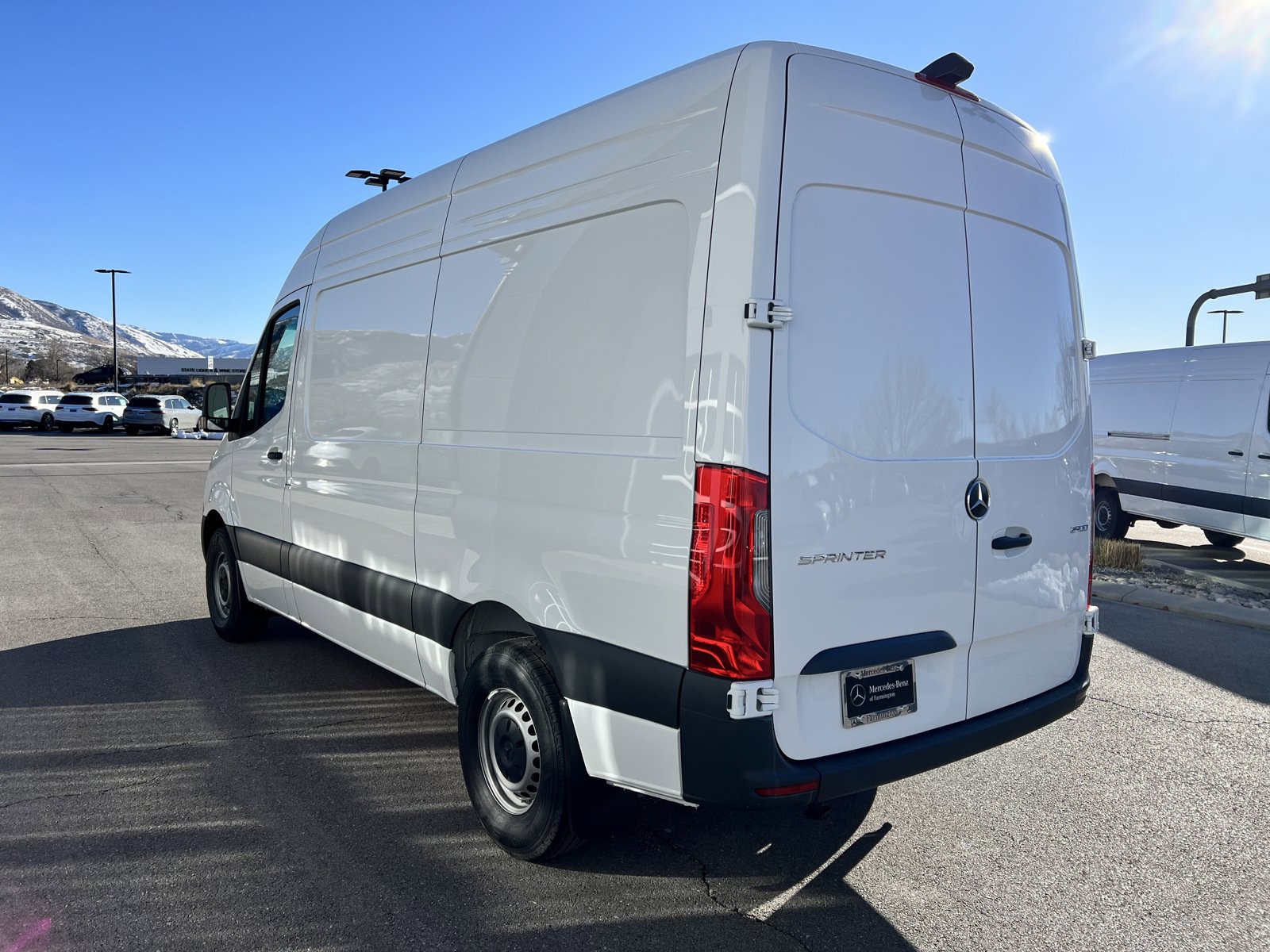 Used 2025 Mercedes-Benz Sprinter 2500 image 11