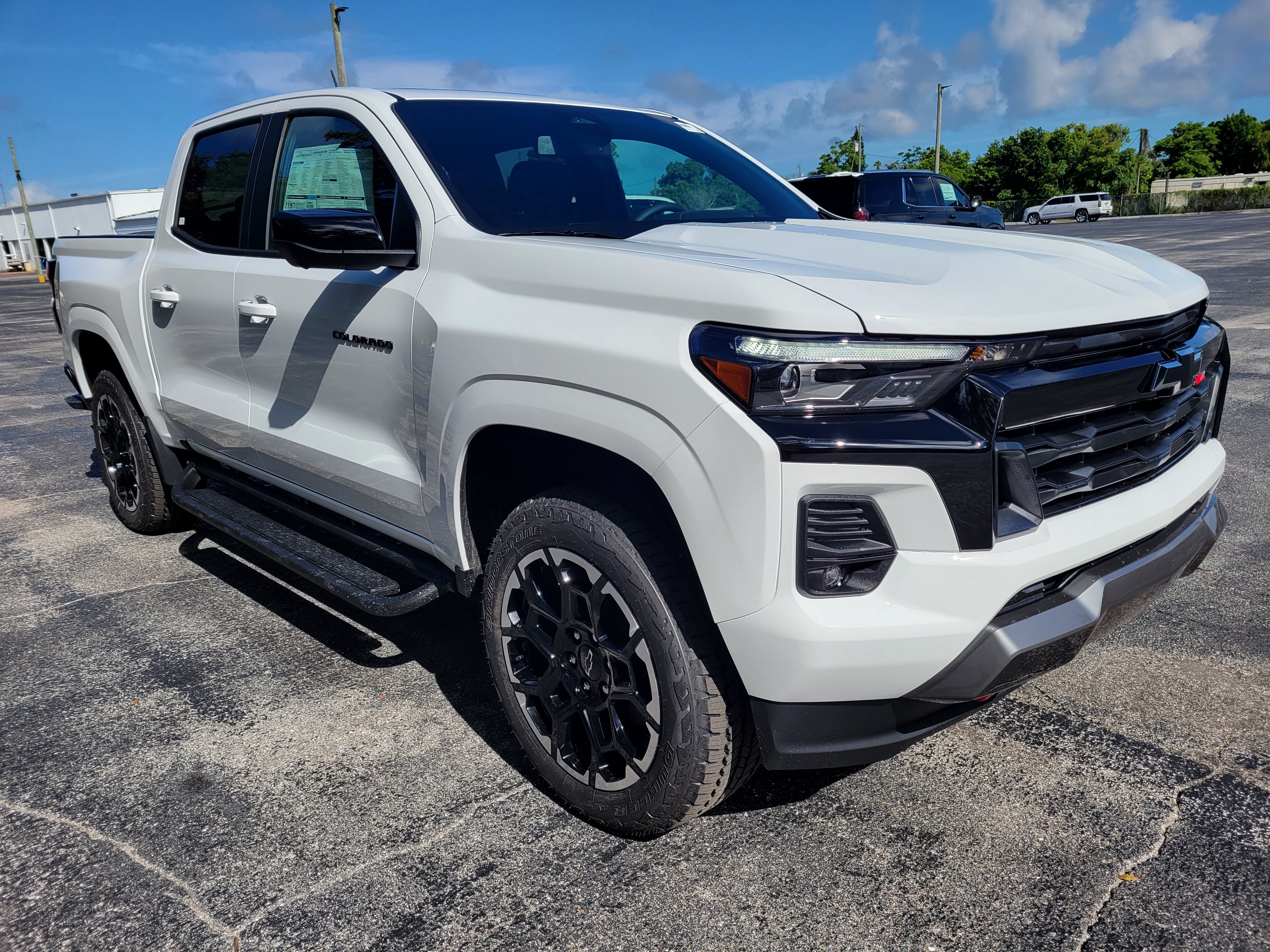 New 2026 Chevrolet Colorado Z71 w/ Technology Package AWD/4WD image 3
