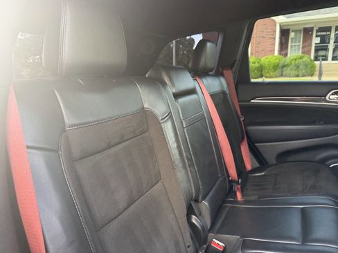 Used 2019 Jeep Grand Cherokee SRT AWD/4WD image 28