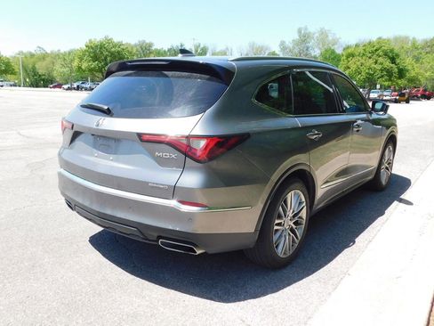 Used 2023 Acura MDX SH-AWD w/ Advance Package image 4