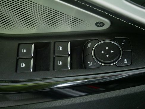 Used 2022 Ford Explorer ST w/ ST Street Pack image 17