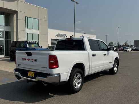 Used 2025 RAM 1500 Big Horn AWD/4WD image 17