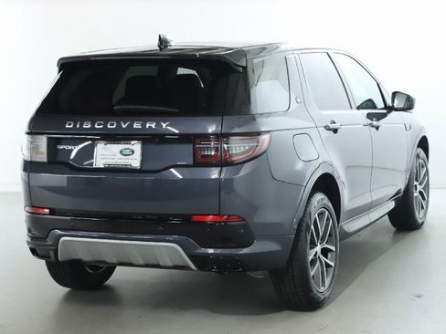 Used 2025 Land Rover Discovery Sport S image 9