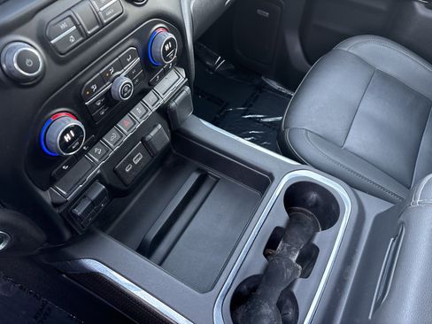 Used 2022 Chevrolet Silverado 1500 LT Trail Boss w/ Convenience Package II image 23