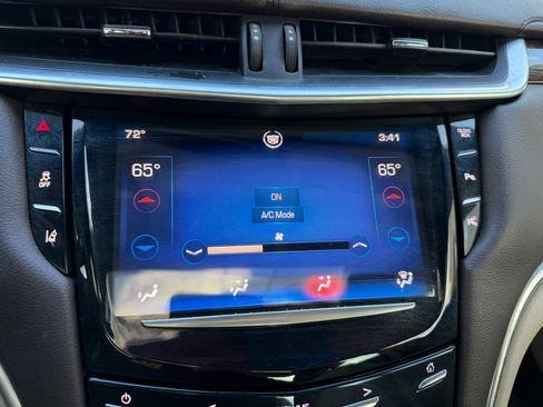 Used 2014 Cadillac XTS Luxury w/ Driver Awareness Package image 33