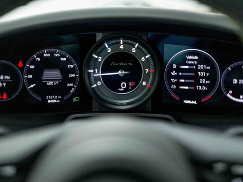 Used 2022 Porsche 911 Turbo S image 63