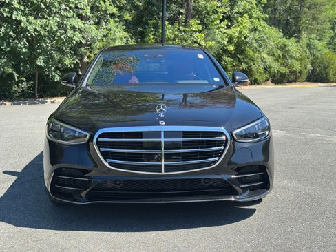 Used 2023 Mercedes-Benz S 580 4MATIC Sedan image 2