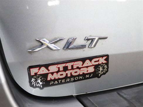 Used 2022 Ford Explorer XLT w/ Equipment Group 202A image 15