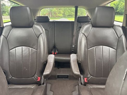 Used 2014 Buick Enclave Premium w/ Trailering Provision Package image 15