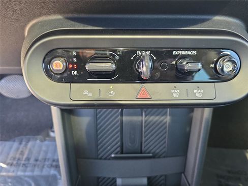 Used 2025 MINI Cooper S image 16