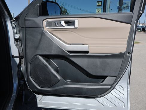 Certified 2023 Ford Explorer XLT image 50