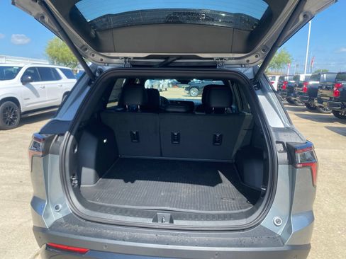 New 2027 Chevrolet Equinox RS w/ Safety and Technology Package FWD image 14