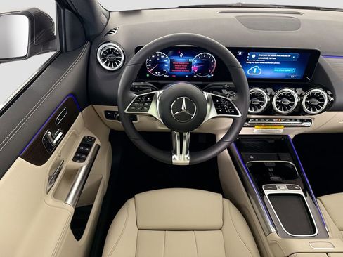 New 2026 Mercedes-Benz GLA 250 GLA 250 image 11