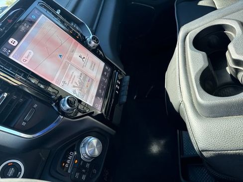 Used 2025 RAM 1500 Laramie image 24