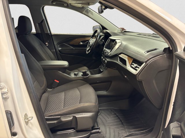 Used 2019 GMC Terrain SLE w/ Driver Convenience Package AWD/4WD image 16