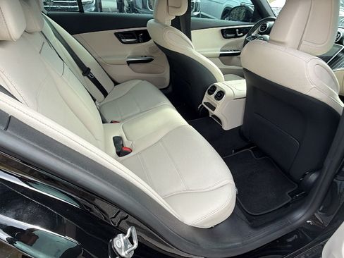 Used 2023 Mercedes-Benz C 300 Sedan image 21