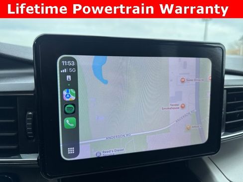 Used 2024 Ford Explorer XLT w/ Equipment Group 202A image 3