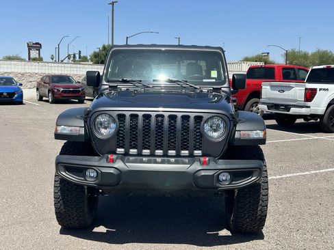 Used 2022 Jeep Gladiator Rubicon w/ Trailer Tow Package AWD/4WD image 7