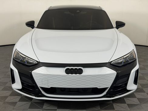 Used 2023 Audi e-tron GT Premium Plus AWD/4WD image 30