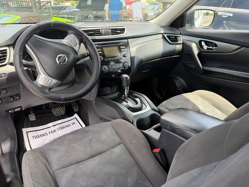 Used 2015 Nissan Rogue S AWD/4WD image 29