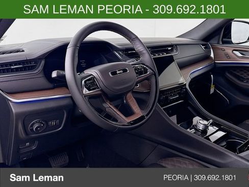 New 2025 Jeep Grand Cherokee Summit w/ Obsidian Package image 9