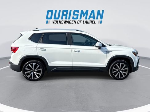Used 2023 Volkswagen Taos SE FWD image 9