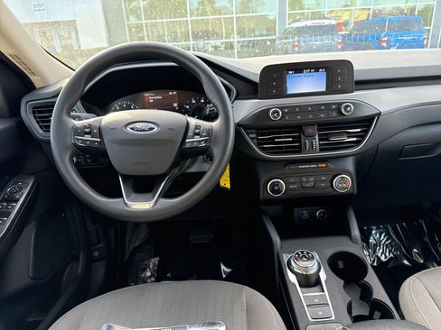 Used 2020 Ford Escape S image 12