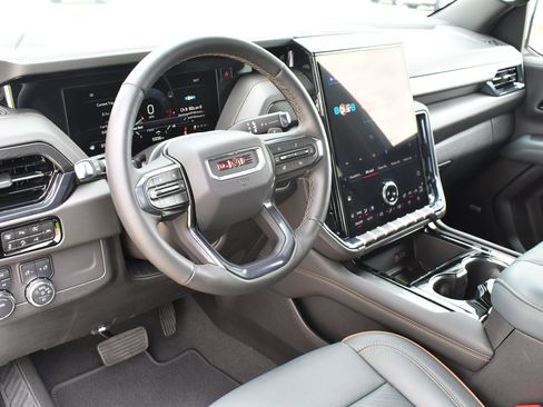 Used 2025 GMC Yukon AT4 image 16