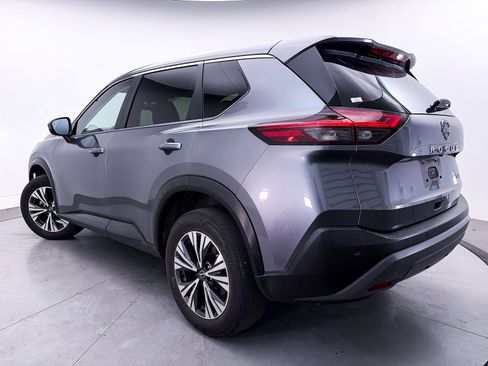 Used 2023 Nissan Rogue SV FWD image 2