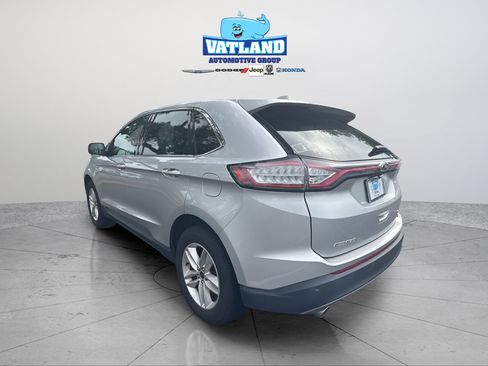 Used 2018 Ford Edge SEL w/ Equipment Group 201A AWD/4WD image 3