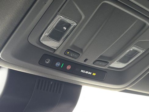 Used 2024 GMC Sierra 1500 SLT image 22