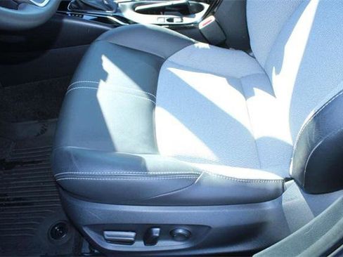 Certified 2025 Toyota Corolla XSE image 16