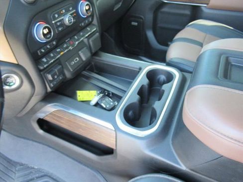 Used 2022 Chevrolet Silverado 3500 High Country w/ Safety Package II AWD/4WD image 20