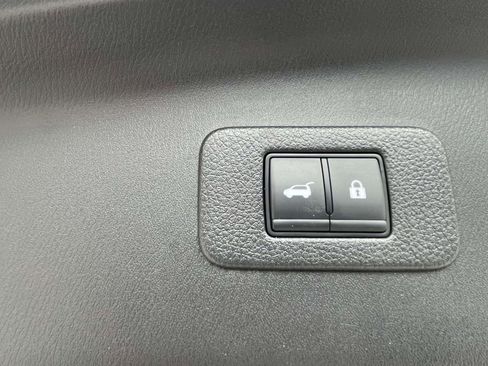 Used 2023 Nissan Armada SL w/ Midnight Edition Package image 11