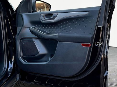 Used 2020 Ford Escape S image 26