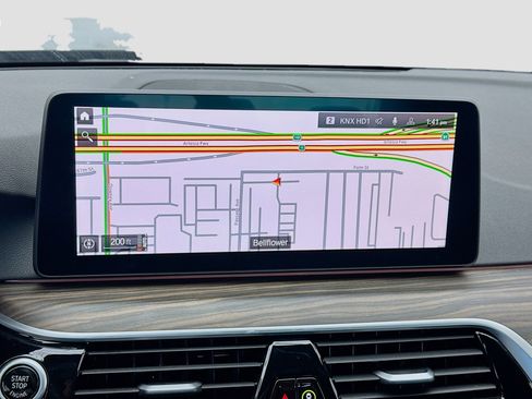 Used 2023 BMW 540i 540i w/ M Sport Package image 9