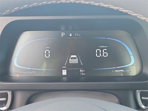 New 2025 Hyundai Elantra Sport image 10