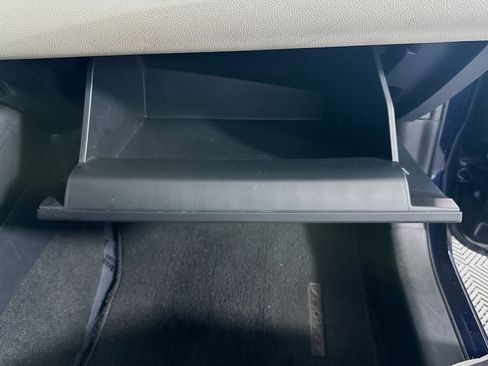 Used 2024 Toyota Corolla LE FWD image 31