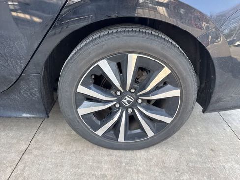 Used 2023 Honda Civic EX image 24