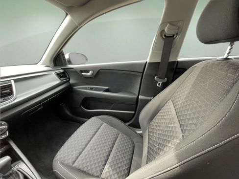 Used 2022 Kia Rio S image 27