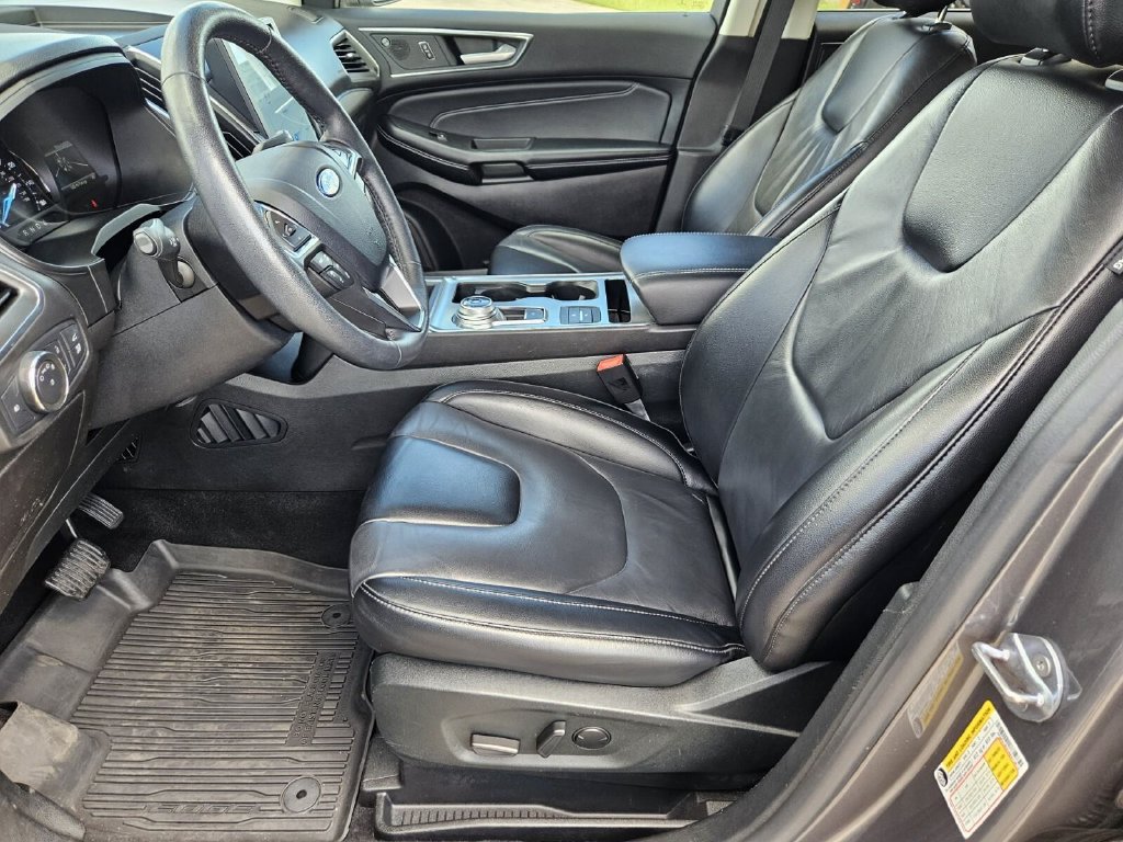 Certified 2022 Ford Edge Titanium AWD/4WD image 18