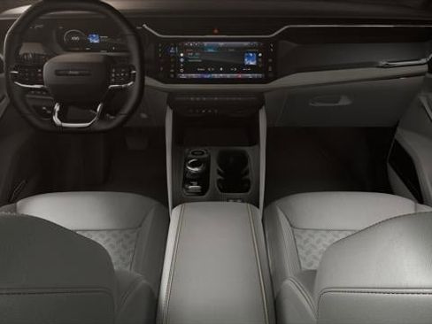 New 2026 Jeep Cherokee Overland w/ Advanced Pro Tech Group AWD/4WD image 5