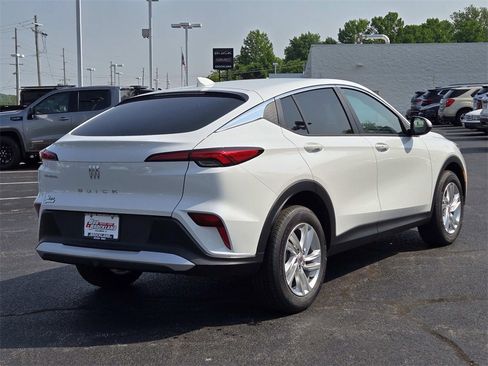 New 2025 Buick Envista Preferred w/ Convenience I Package image 3