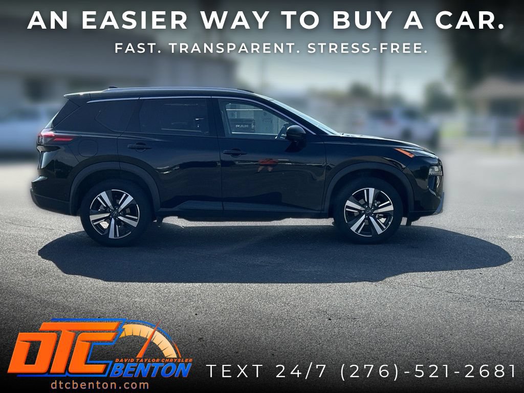 Used 2026 Nissan Rogue SL AWD/4WD image 2