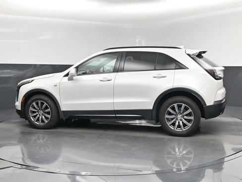 Used 2019 Cadillac XT4 Sport w/ Cold Weather Package FWD image 10