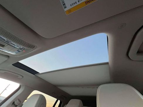 Used 2022 Mercedes-Benz GLS 450 4MATIC image 31