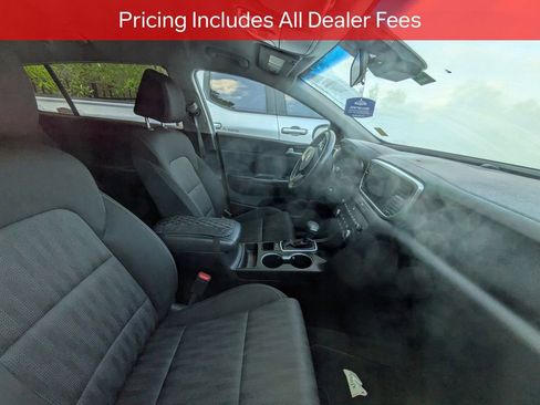 Used 2021 Kia Sportage LX FWD image 8