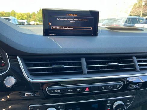 Used 2017 Audi Q7 3.0T Prestige w/ Prestige Package image 33