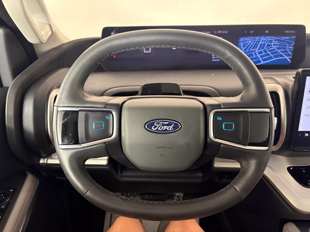 Used 2025 Ford Expedition Active RWD image 21