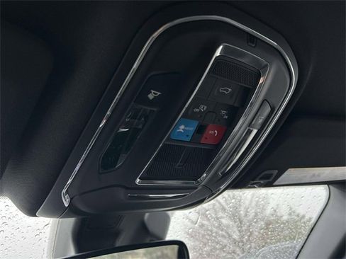 Used 2023 Jeep Grand Cherokee Altitude image 28